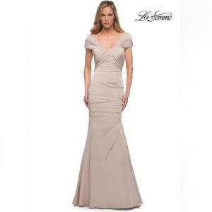 La Femme Champagne Gathered Bodice Mermaid Dress Gown SZ 4 $515